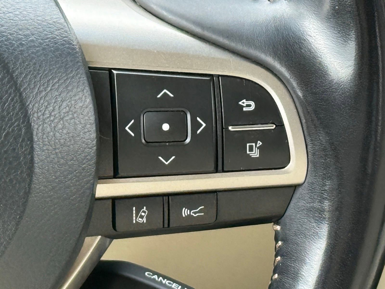 Used 2020 Lexus GX 460 Luxury w/ Off Road Package image 37