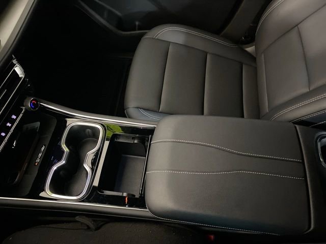 Used 2024 Chevrolet Traverse LT w/ LPO, Floor Liner Package AWD/4WD image 45