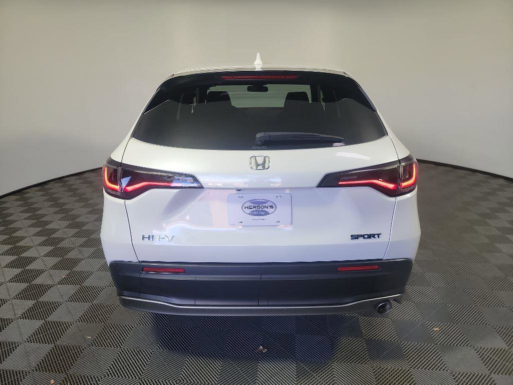 Certified 2025 Honda HR-V Sport image 5