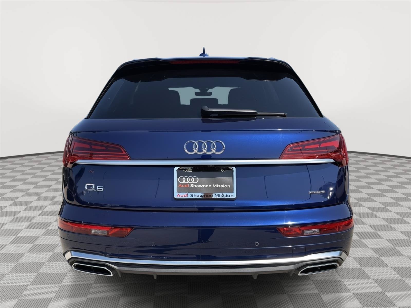 Used 2023 Audi Q5 2.0T Premium Plus w/ Premium Plus Package AWD/4WD image 4