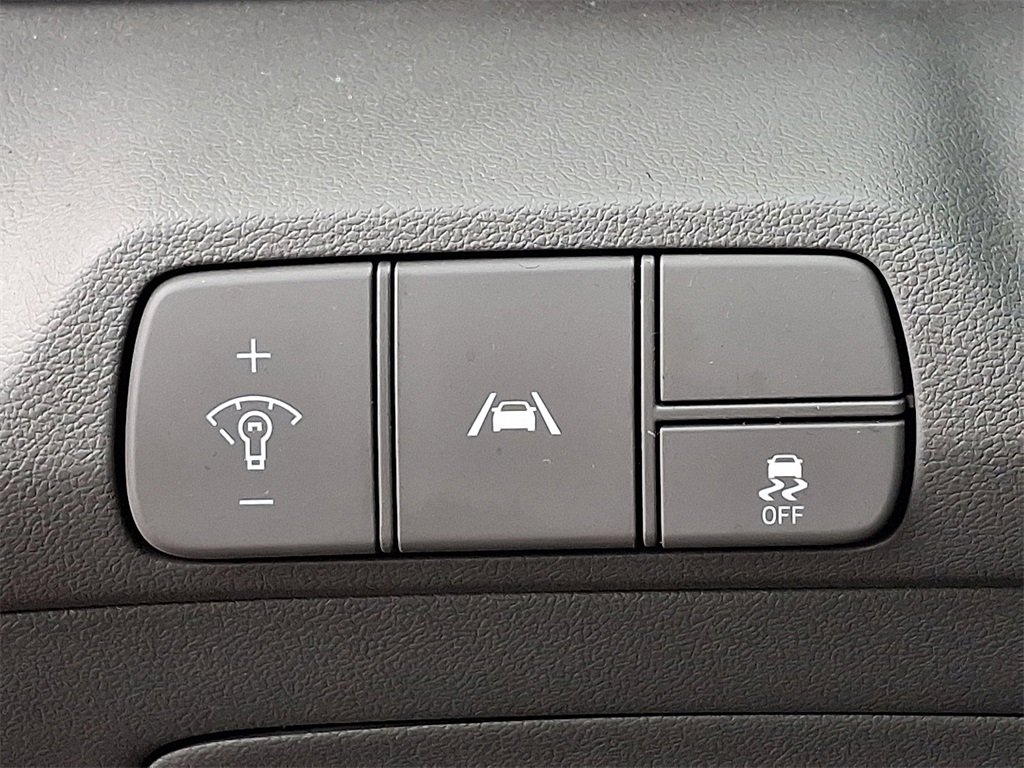 Used 2023 Hyundai Elantra SEL image 26