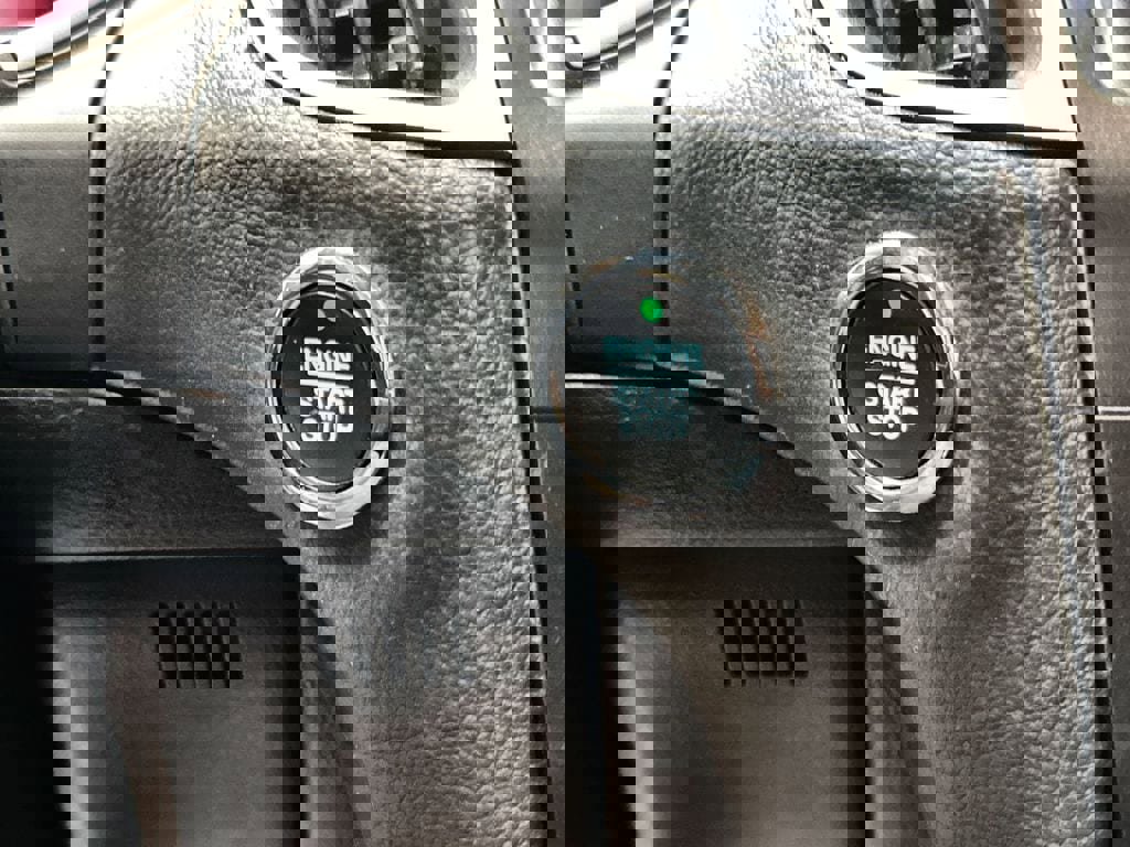 Used 2020 Ford Edge SEL image 23