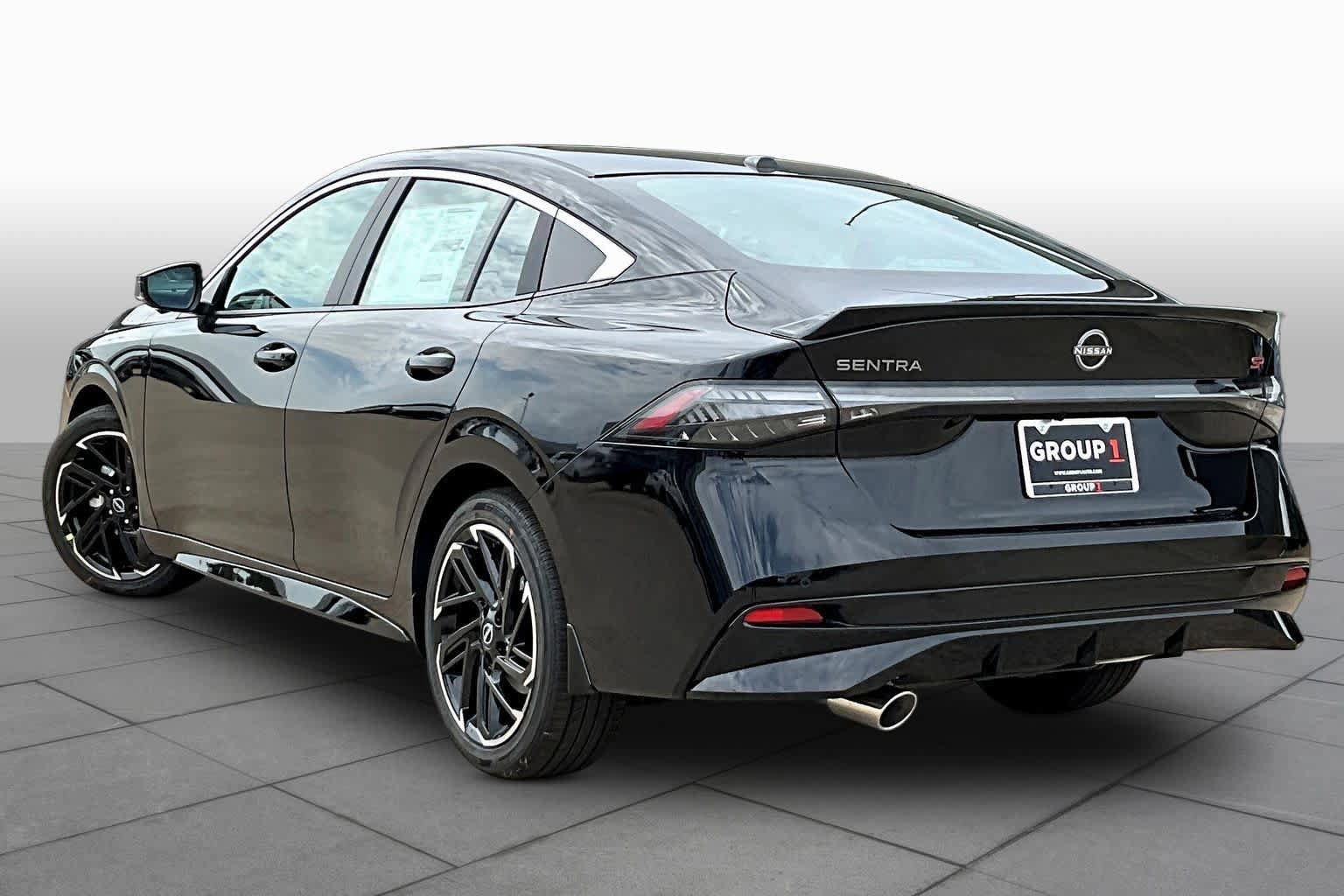 New 2026 Nissan Sentra SR FWD image 11