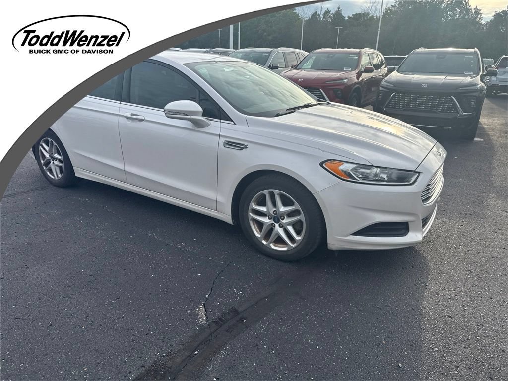 Used 2013 Ford Fusion SE FWD image 1