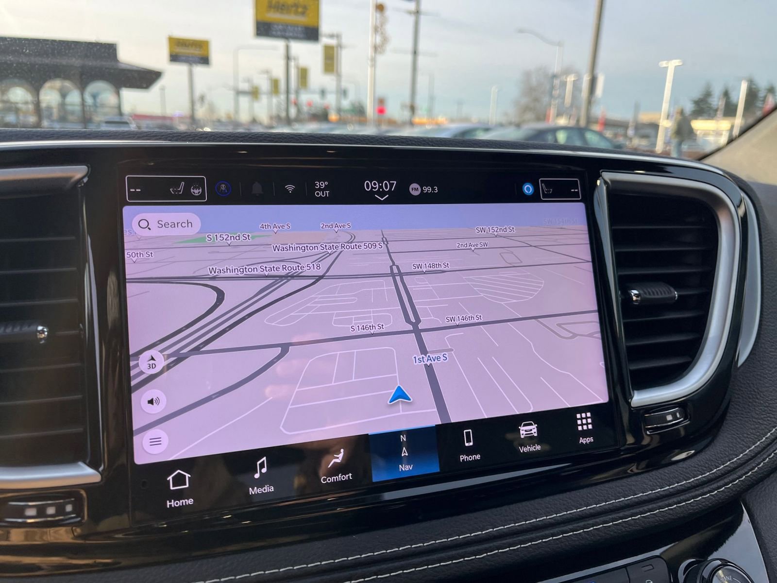 Used 2025 Chrysler Pacifica Limited image 20