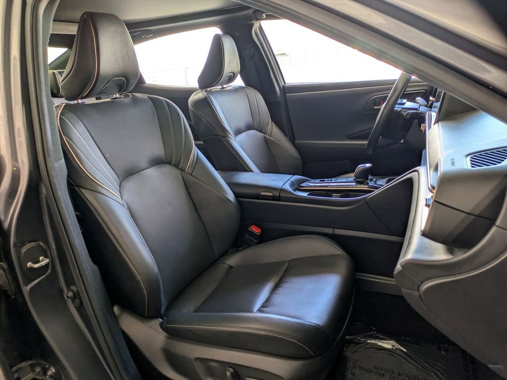 Used 2024 Toyota Crown Limited image 28