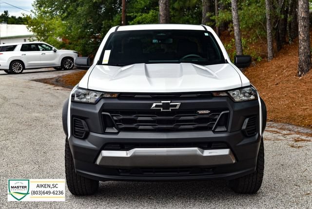 Used 2024 Chevrolet Colorado Trail Boss w/ Advanced Trailering Package AWD/4WD image 3