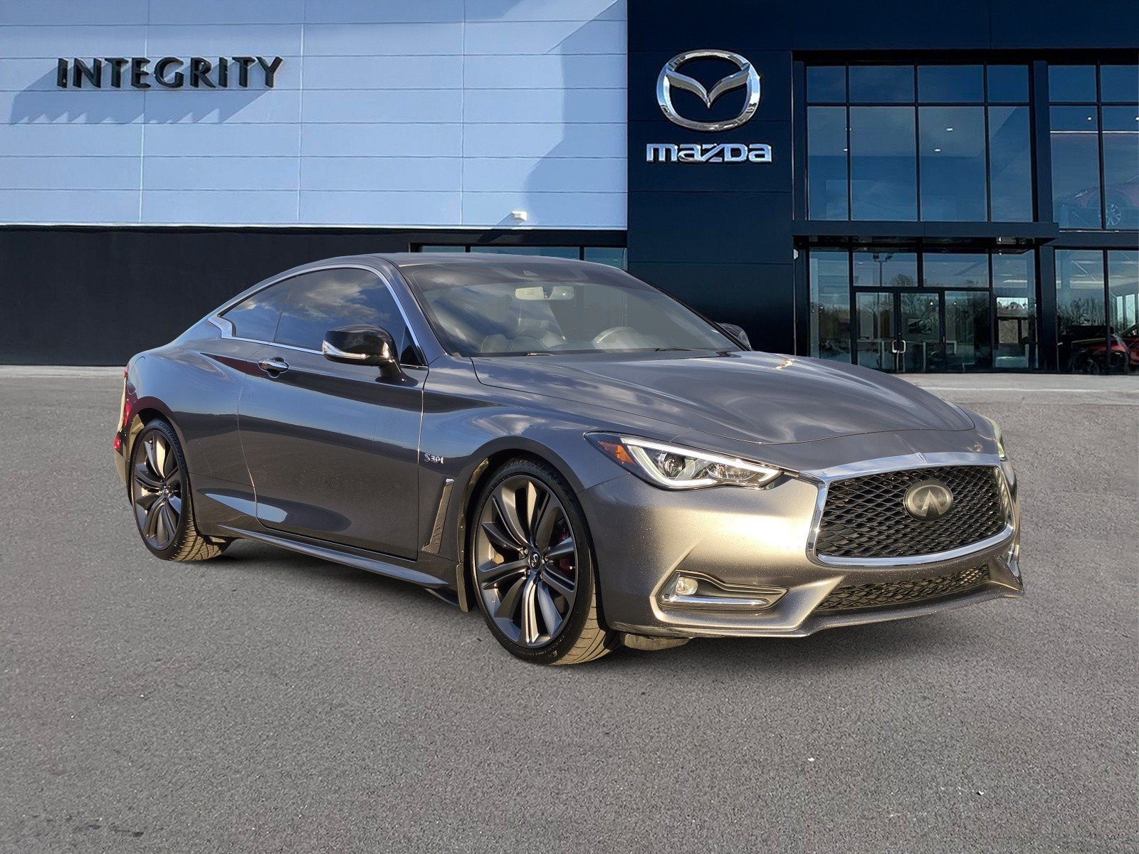 Used 2019 INFINITI Q60 Red Sport 400 w/ Cargo Package RWD image 1