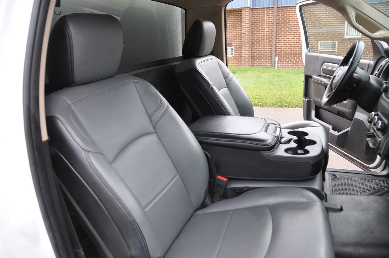 Used 2019 RAM 2500 Tradesman RWD image 24