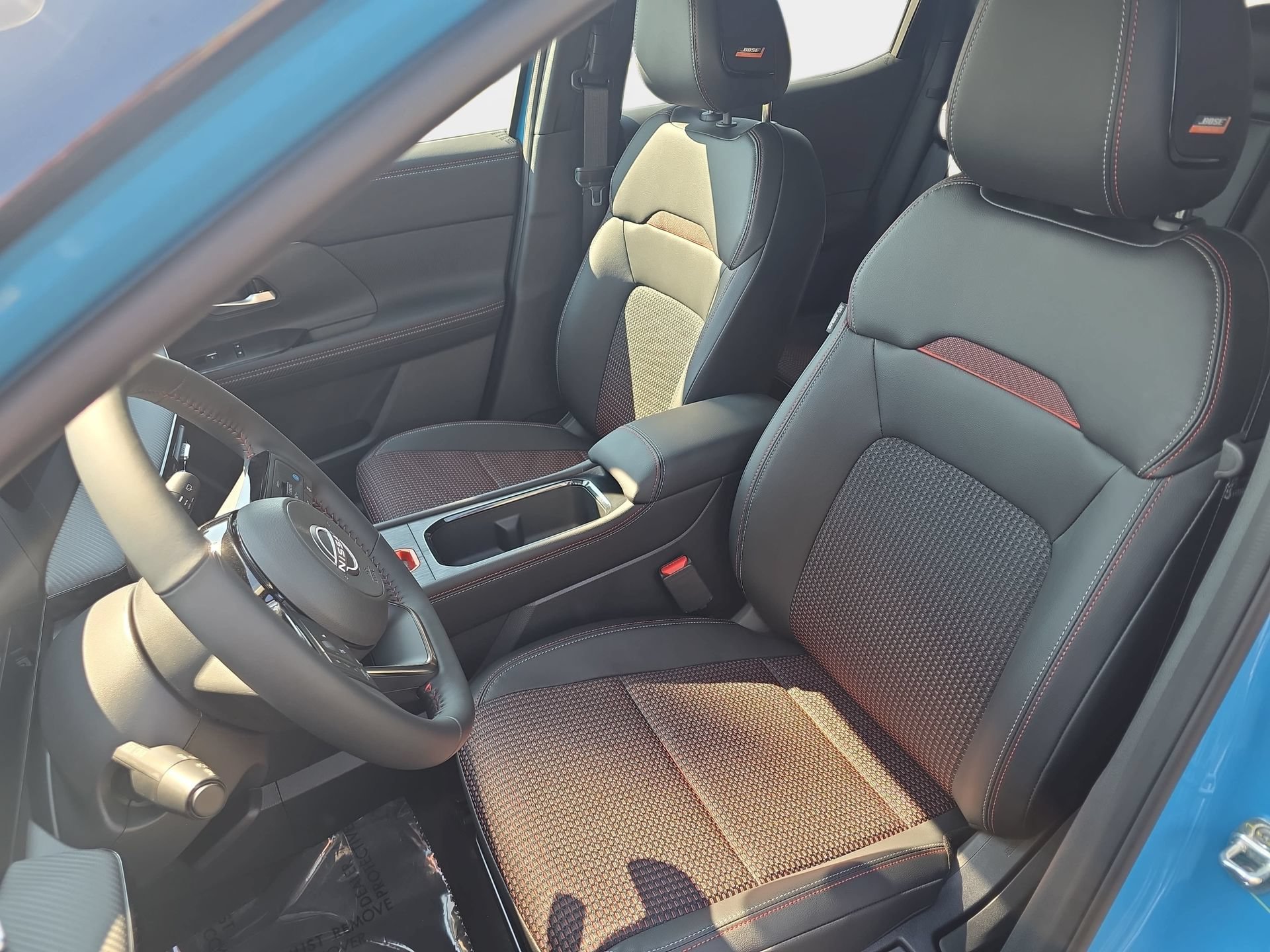 New 2026 Nissan Kicks SR w/ SR Premium Package FWD image 14