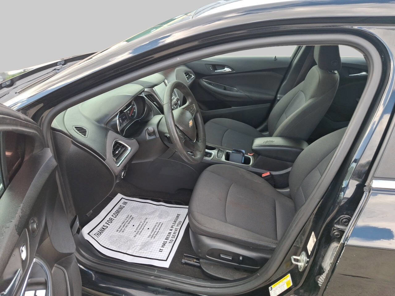 Used 2017 Chevrolet Cruze LT w/ Convenience Package image 10