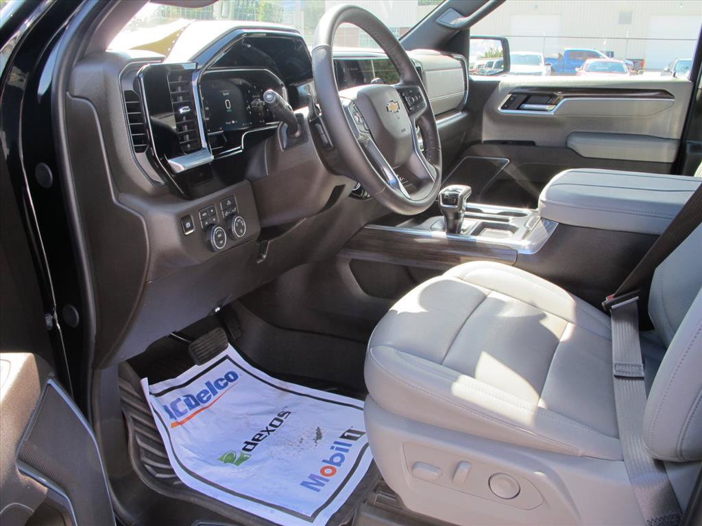 Used 2026 Chevrolet Silverado 1500 LT w/ All Star Edition Plus AWD/4WD image 10