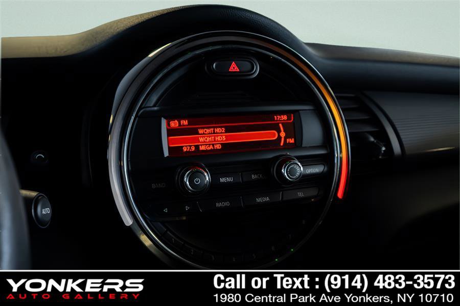 Used 2016 MINI Cooper 2-Door Hardtop FWD image 17