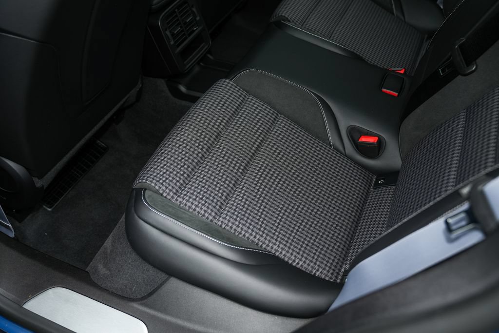 New 2026 Porsche Taycan AWD/4WD image 35