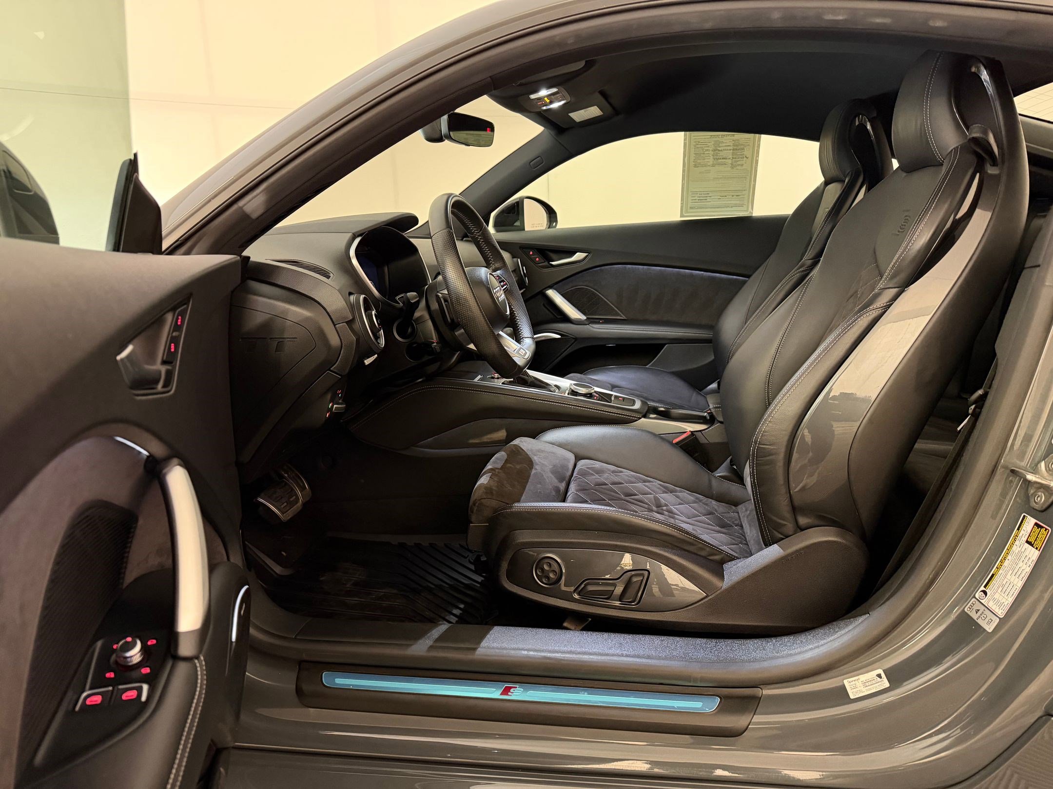 Used 2019 Audi TT 2.0T w/ Technology Package AWD/4WD image 5