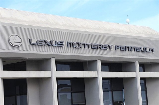 Used 2025 INFINITI QX80 Sensory image 44