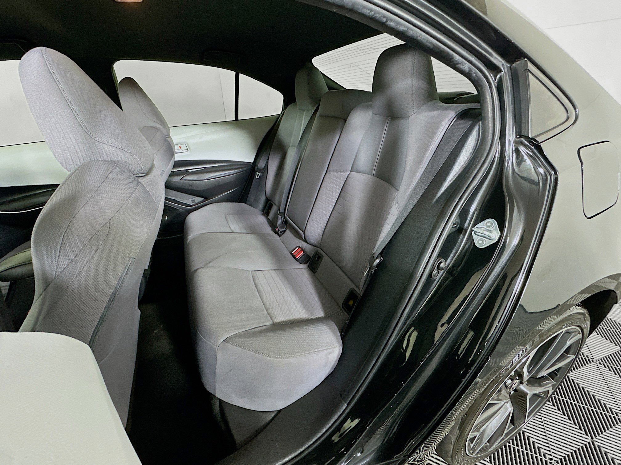 Used 2020 Toyota Corolla SE image 24