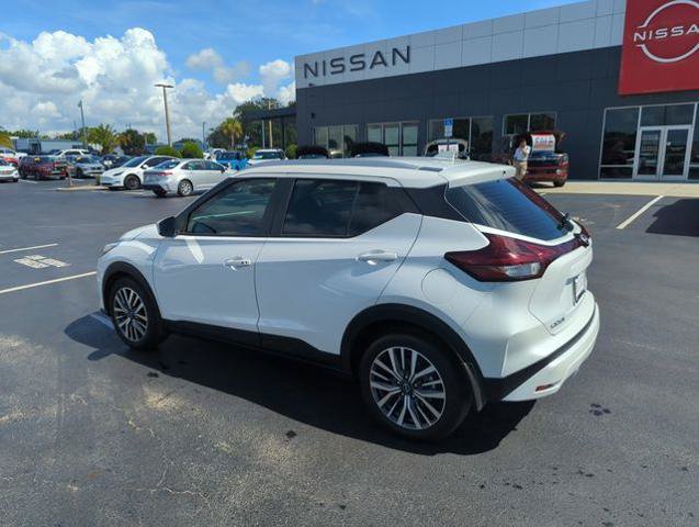 Certified 2024 Nissan Kicks SV FWD image 9
