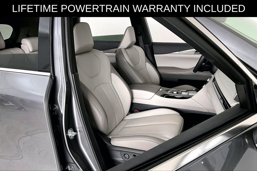Certified 2026 INFINITI QX60 Luxe w/ Cargo Package AWD/4WD image 9