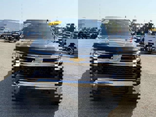 Used 2022 Chevrolet Silverado 1500 LT image 3