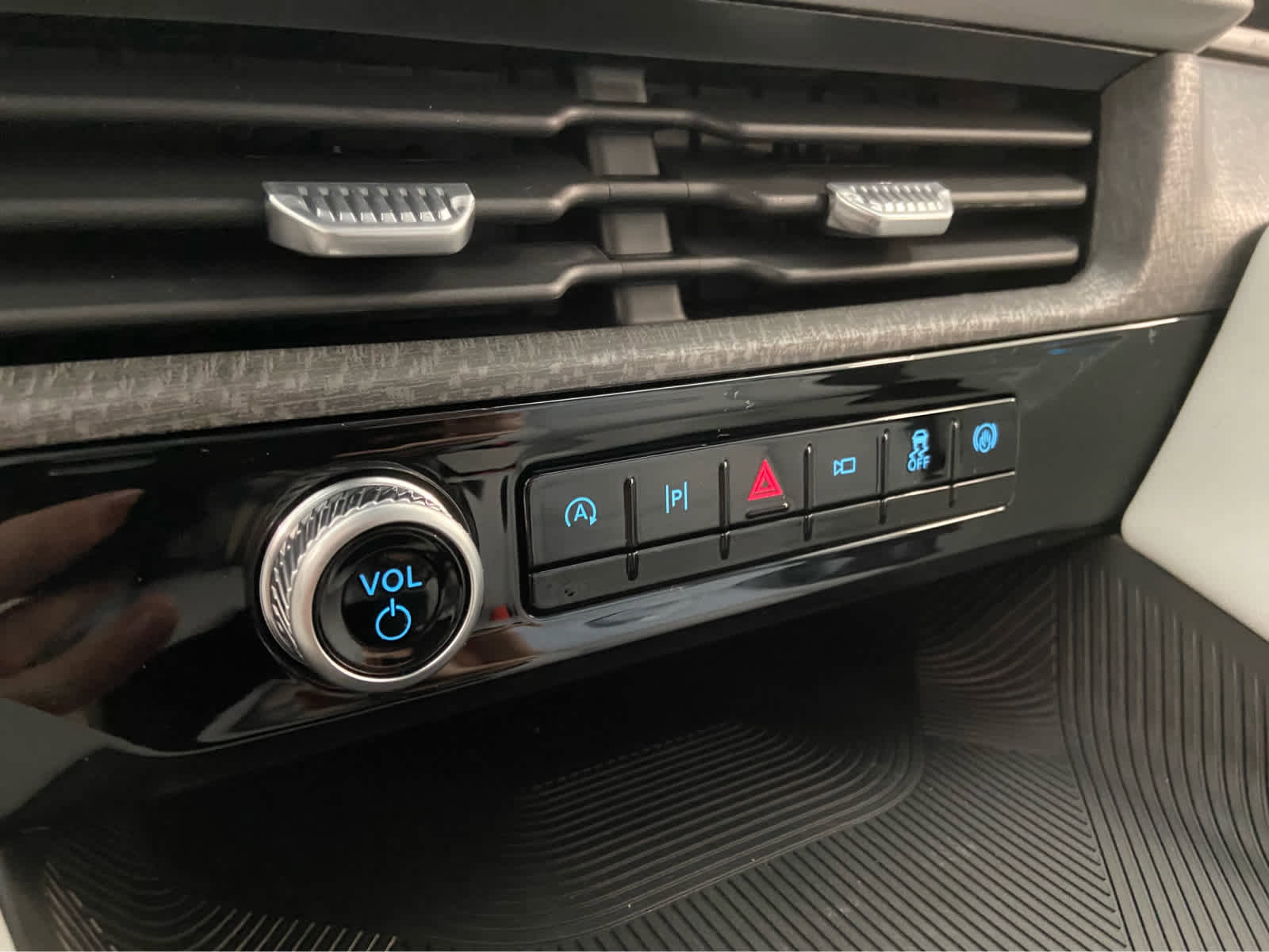 New 2026 Ford Explorer Platinum image 37