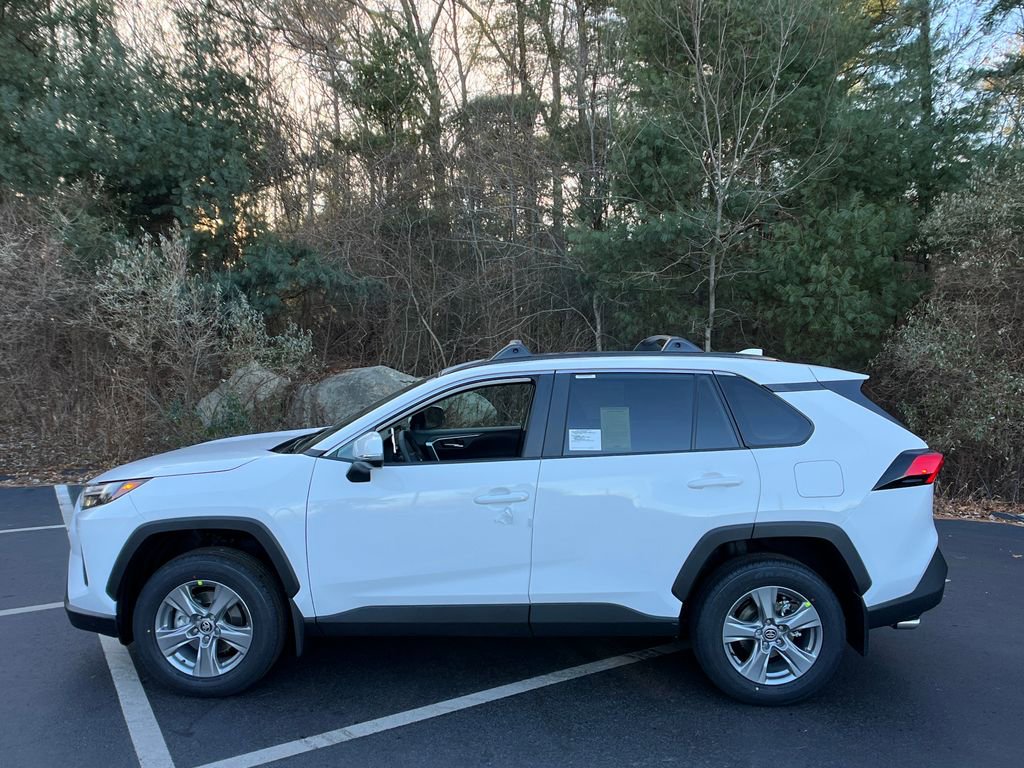New 2025 Toyota RAV4 XLE w/ Convenience Package image 2