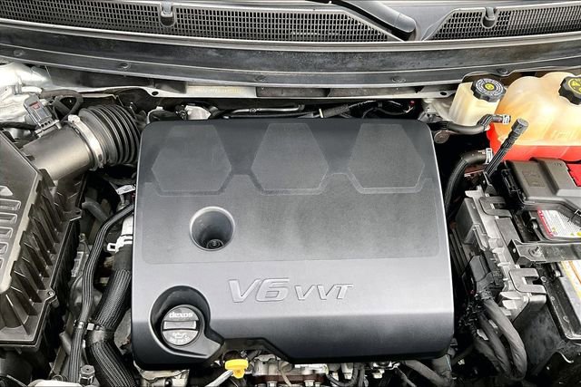 Used 2020 Buick Enclave Premium w/ Sun and Sites Package image 35