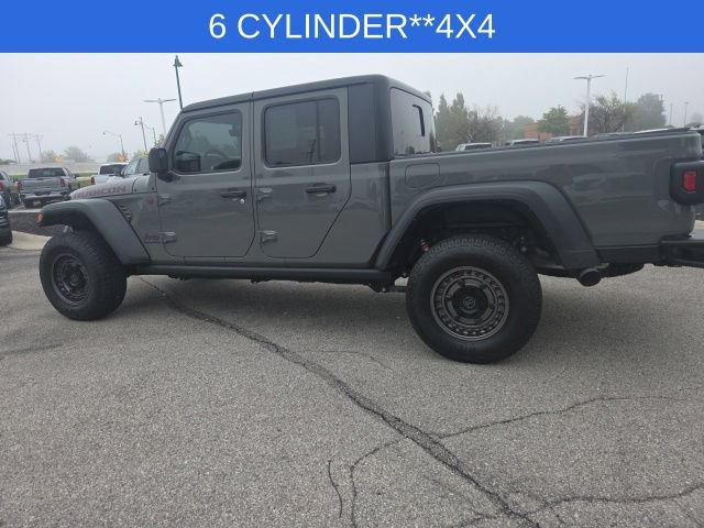 Used 2022 Jeep Gladiator Rubicon w/ Cold Weather Group AWD/4WD image 15