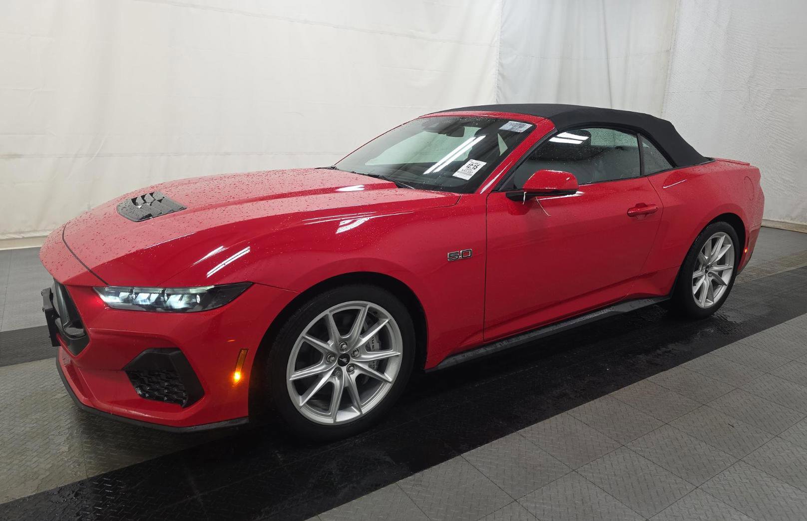 Used 2025 Ford Mustang GT Premium image 1