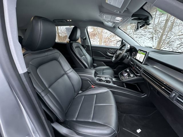 Used 2022 Lincoln Corsair AWD w/ Equipment Group 101A image 28