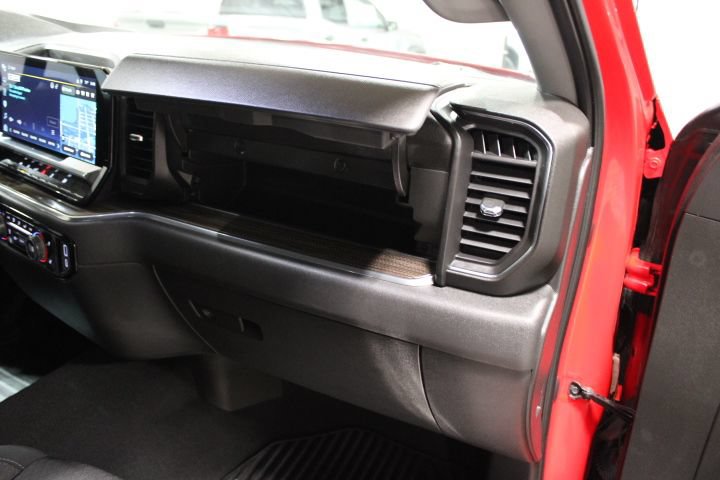 Used 2022 Chevrolet Silverado 1500 LT AWD/4WD image 25