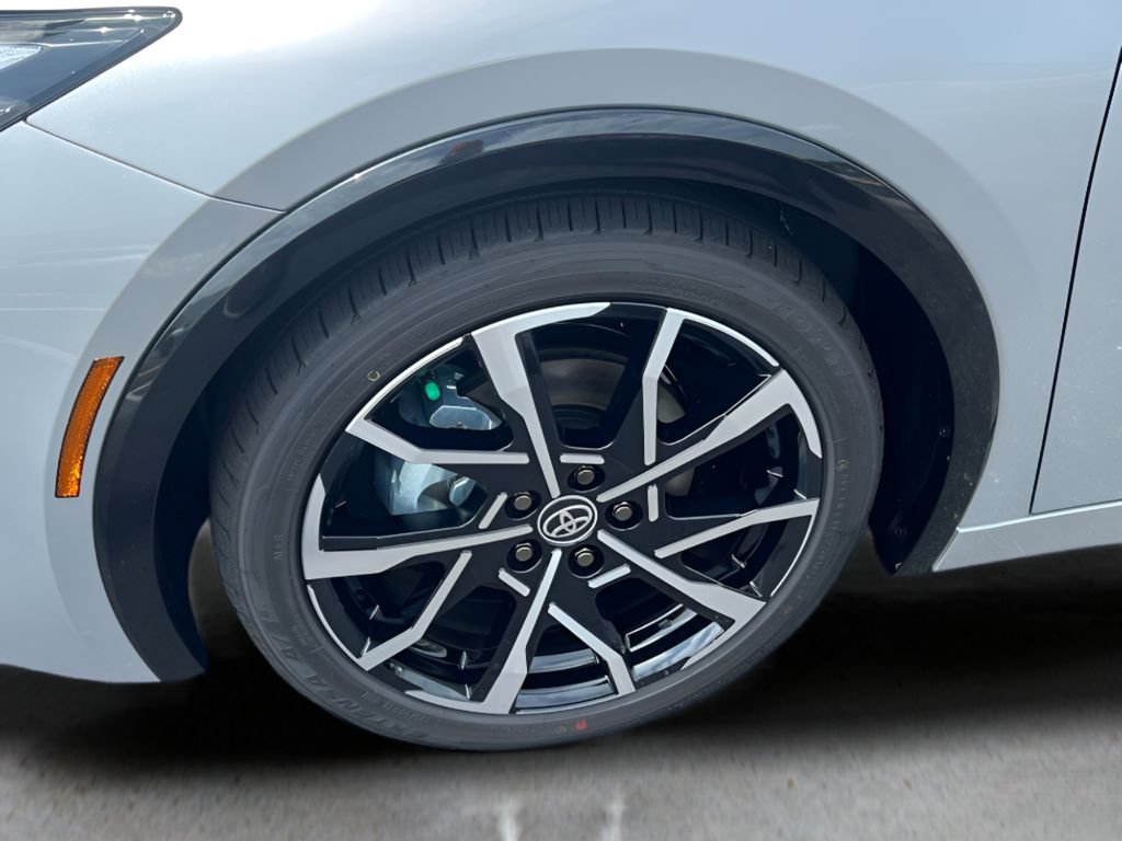 New 2026 Toyota Prius Plug-In Hybrid FWD image 25