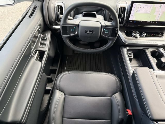 New 2026 Ford Expedition Platinum w/ Stealth Performance Package AWD/4WD image 18