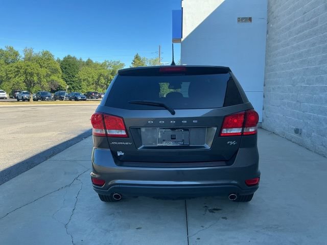 Used 2015 Dodge Journey R/T w/ Flexible Seating Group FWD image 8