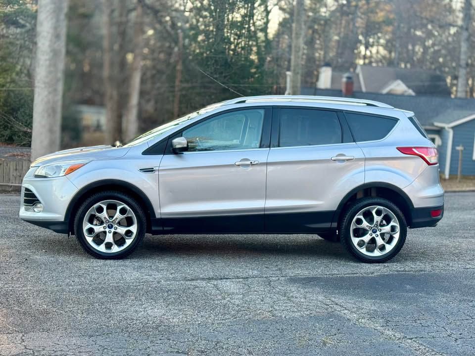 Used 2016 Ford Escape Titanium image 4