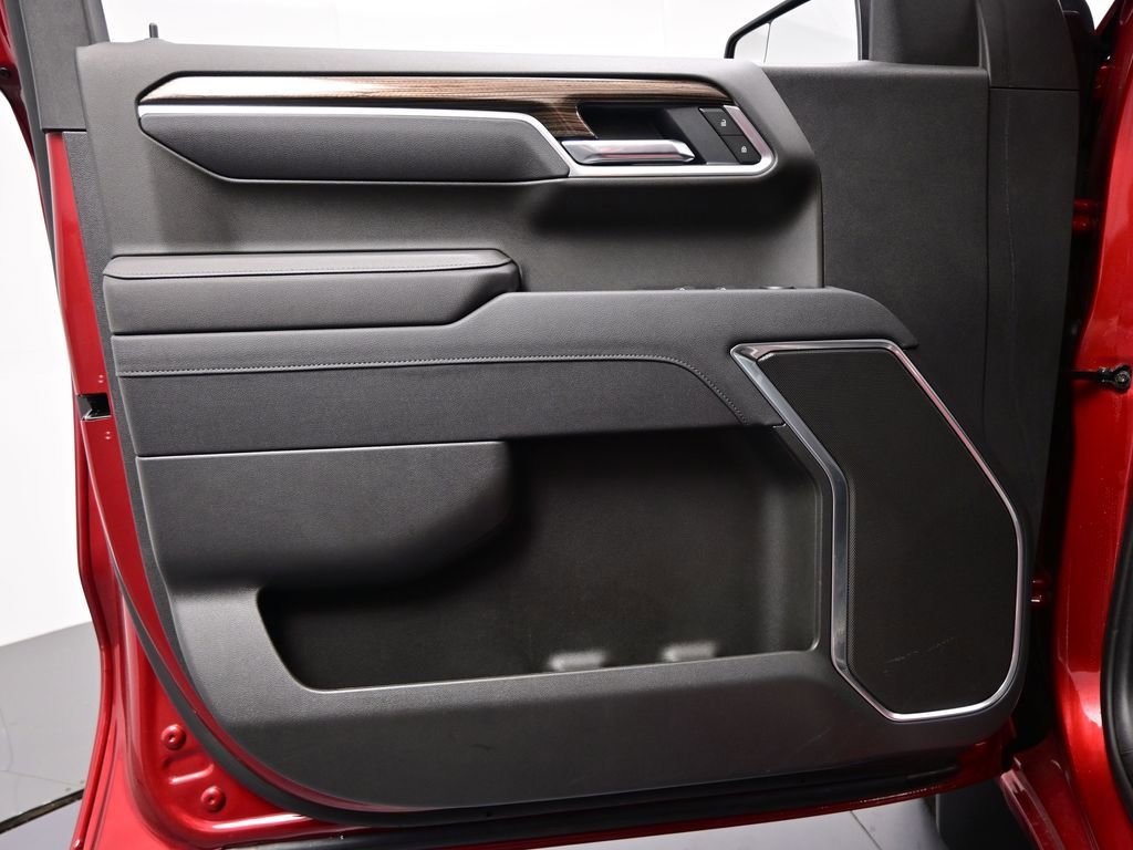 Used 2025 Chevrolet Silverado 1500 RST w/ Z71 Off-Road Package image 16