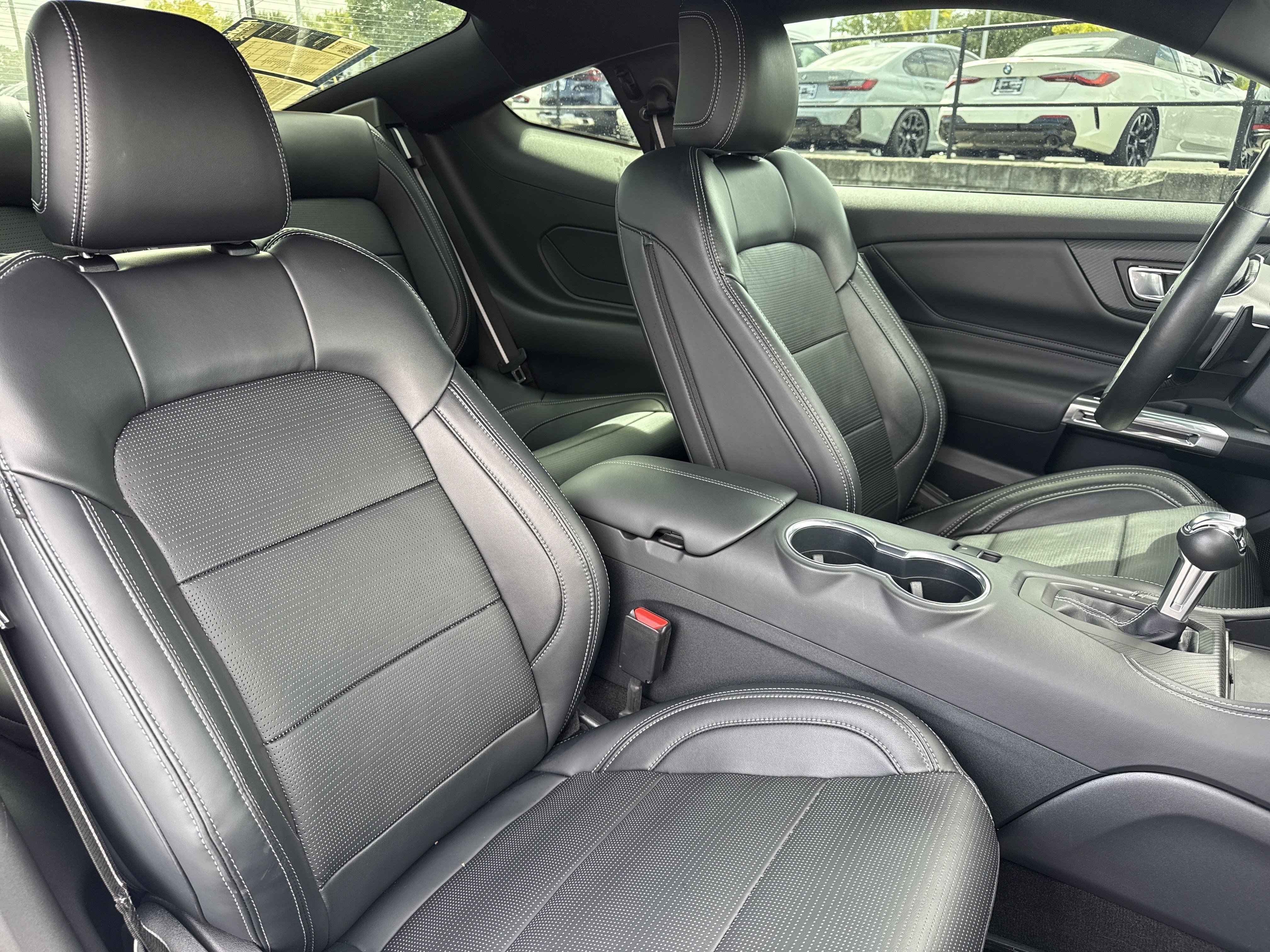 Used 2025 Ford Mustang GT Premium RWD image 32