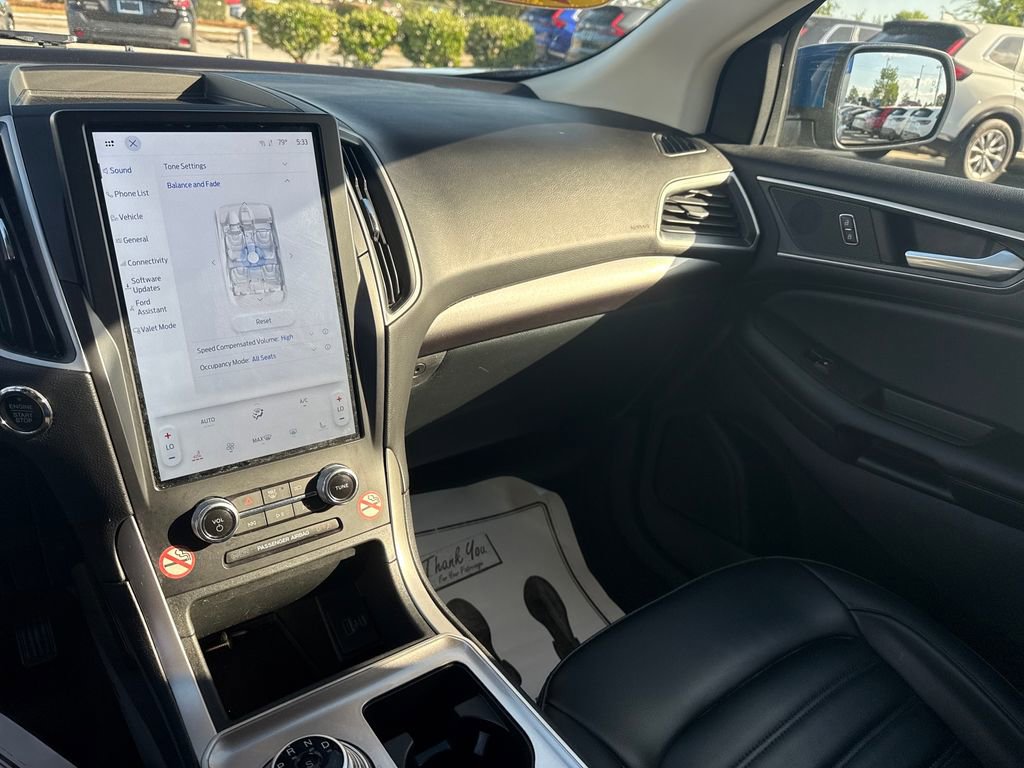 Used 2024 Ford Edge SEL AWD/4WD image 15