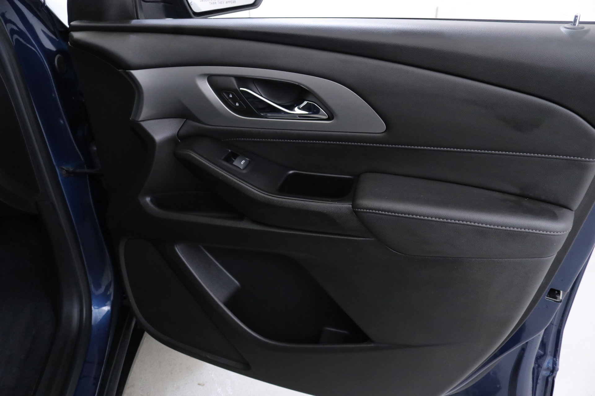 Used 2023 Chevrolet Traverse LT w/ LPO, Floor Liner Package image 30