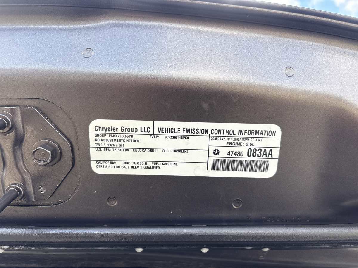 Used 2014 Chrysler 300 image 28