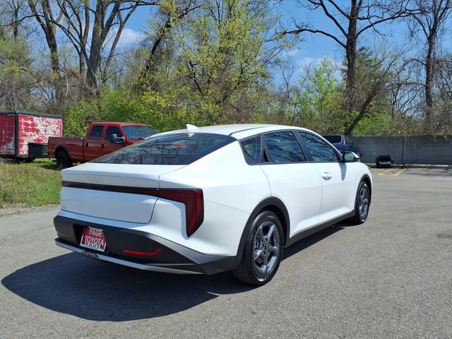 Used 2025 Kia K4 FWD image 8