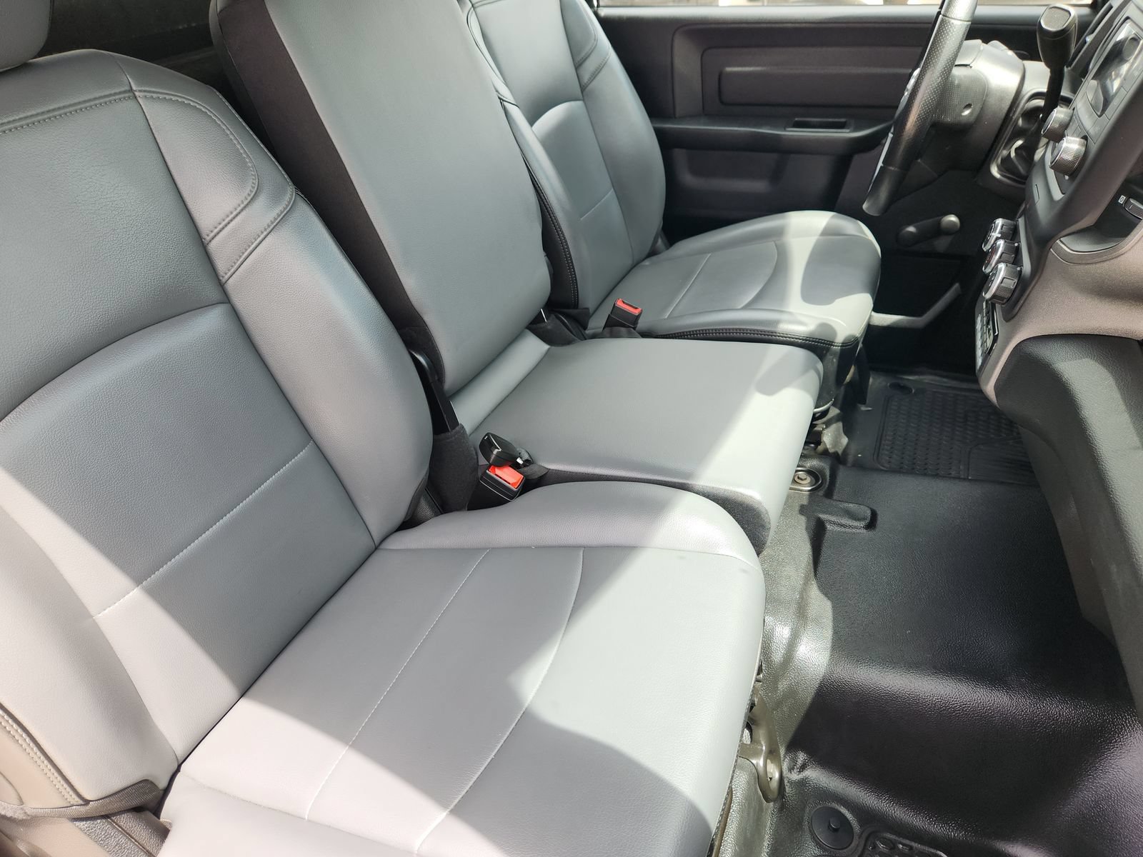 Used 2021 RAM 4500 Tradesman RWD image 17