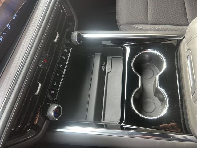 New 2026 Chevrolet Suburban LS w/ LPO, Dark Essentials Package image 30