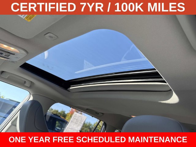 Used 2023 Toyota Highlander XLE FWD image 16