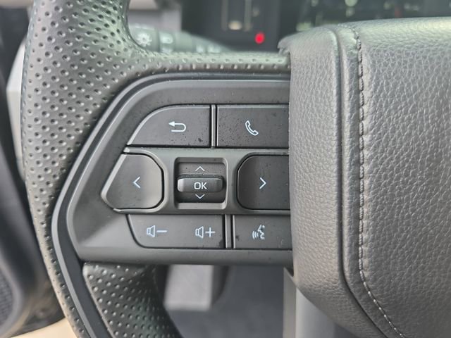 Used 2025 Toyota Tacoma SR5 image 15