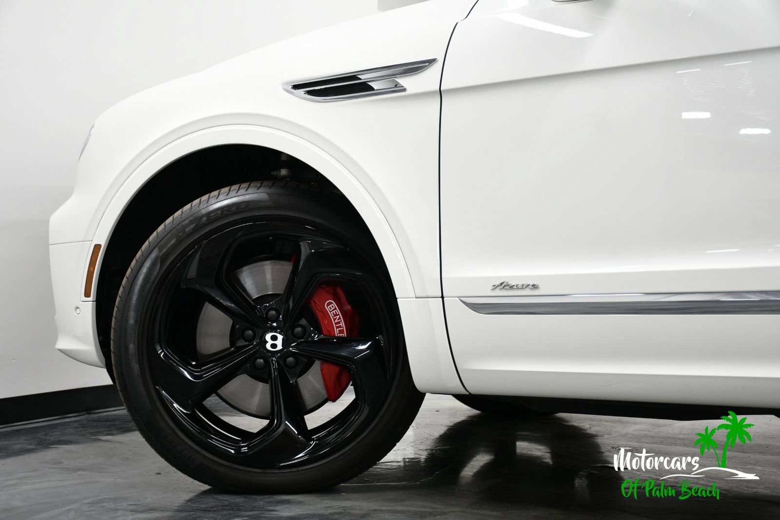 Used 2023 Bentley Bentayga AWD/4WD image 10