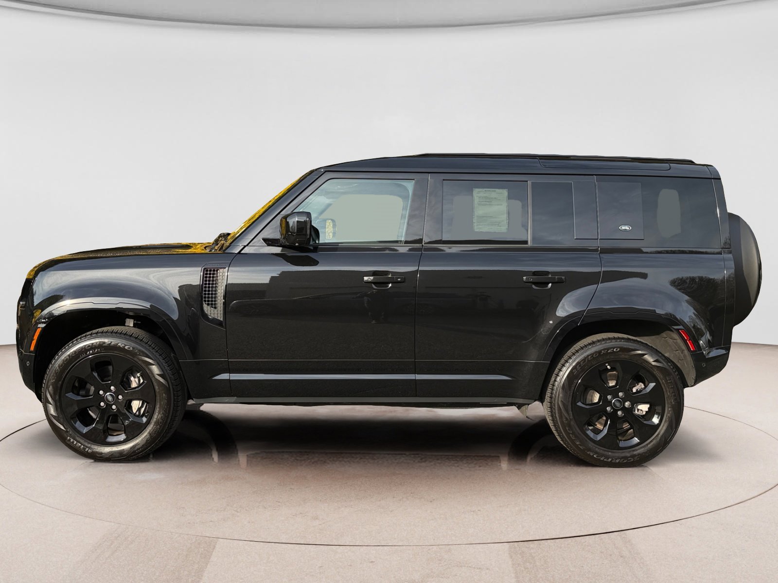 Certified 2024 Land Rover Defender 110 X-Dynamic SE image 2