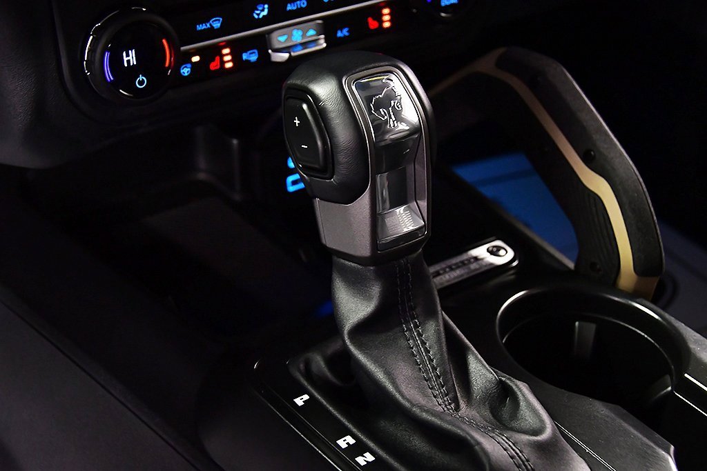 Used 2025 Ford Bronco Badlands image 24