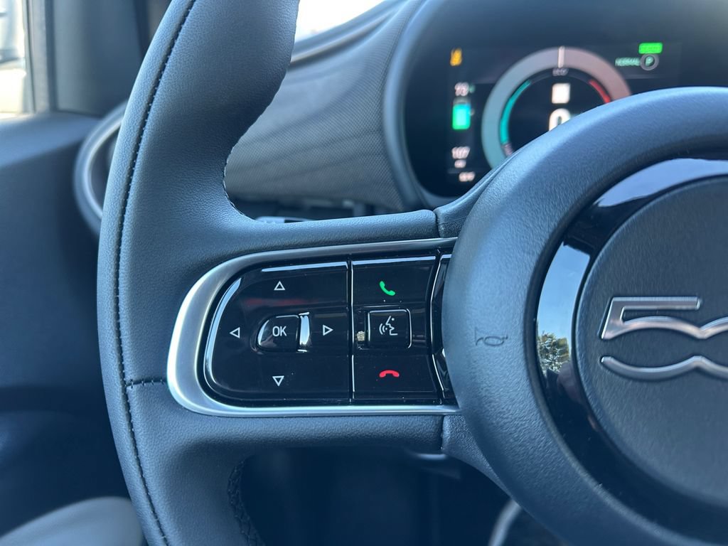 New 2025 FIAT 500 e FWD image 28