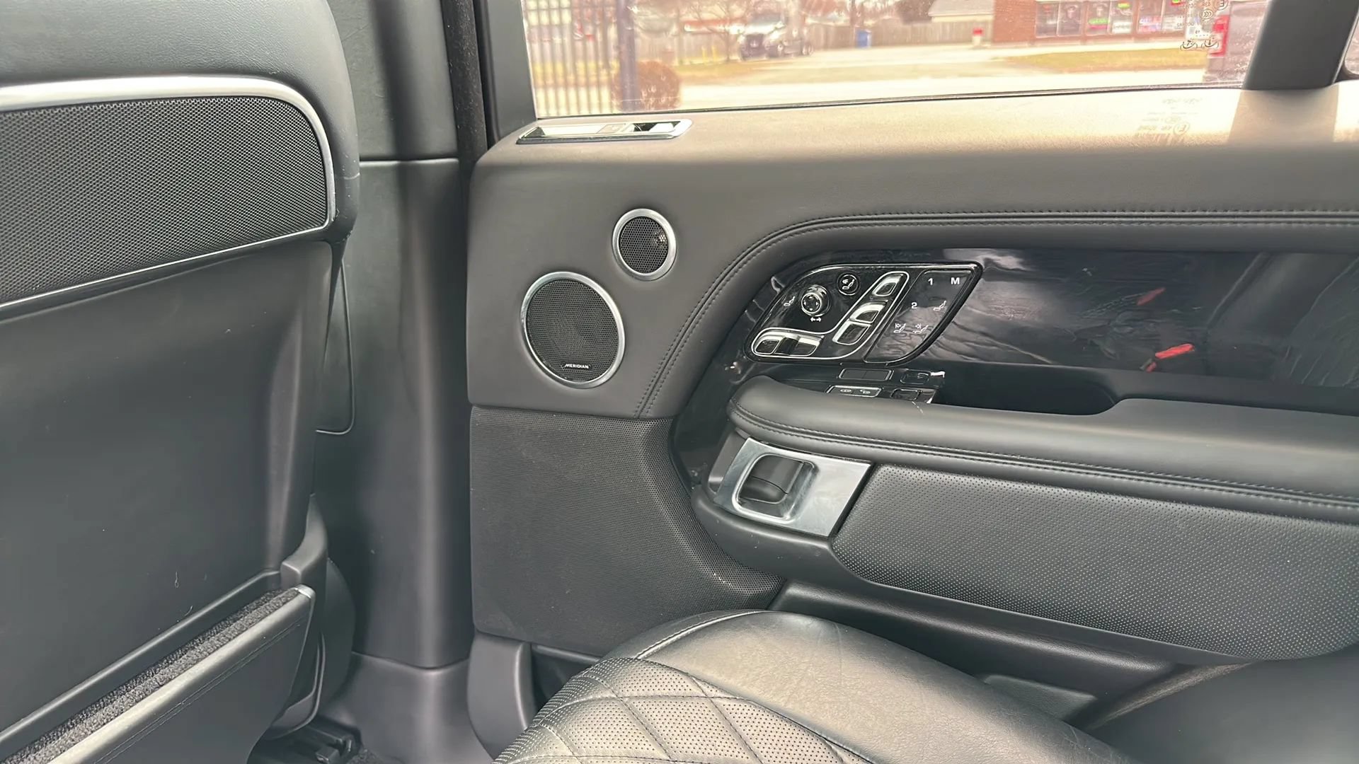 Used 2019 Land Rover Range Rover SV Autobiography Dynamic AWD/4WD image 23